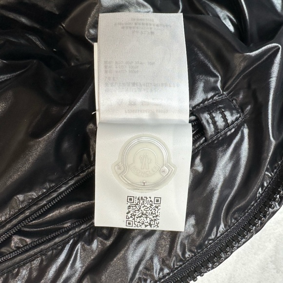 Selling Moncler Ecrins Jacket. Men’s Size 1 (Small) - Picture 6 of 10